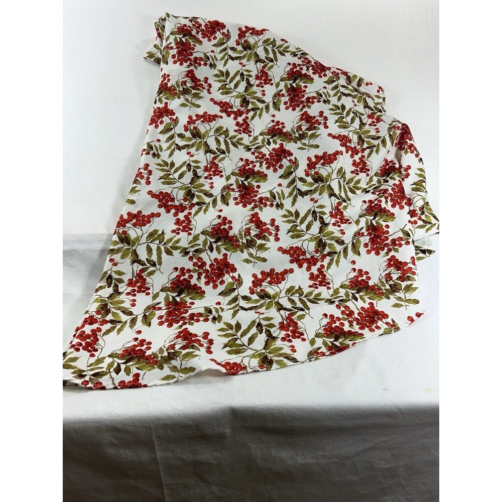 Food Network Juniper Berry 70" Round Tablecloth  100% Polyester Kitchen & Dining